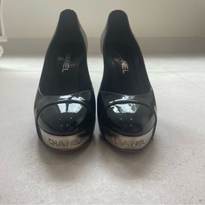 Chanel heels vintage size 38